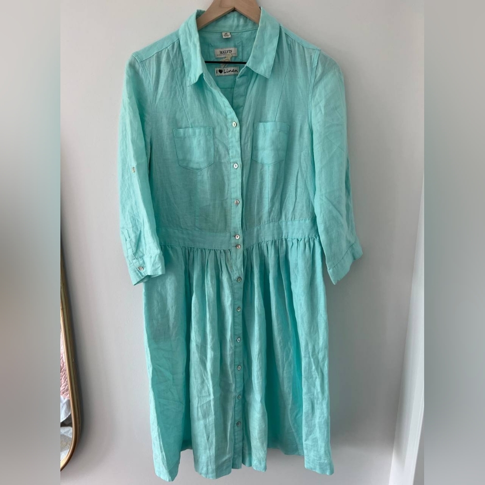 Linen Collared Midi Dress with Front Buttons and Pockets